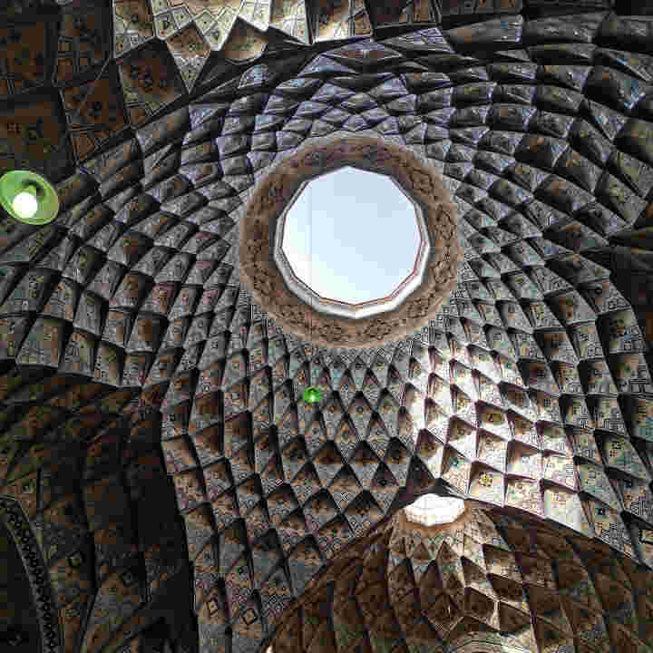 picture showing a dome in the Kashan bazaar